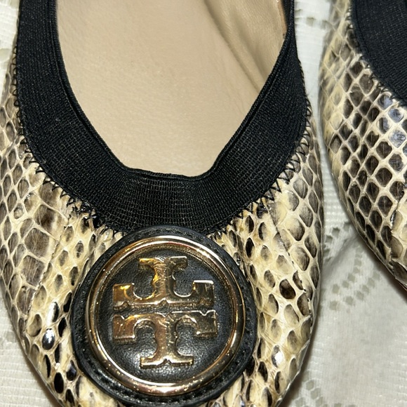 Tory Burch snakeskin ballerina flats size 6.5 - Picture 2 of 7